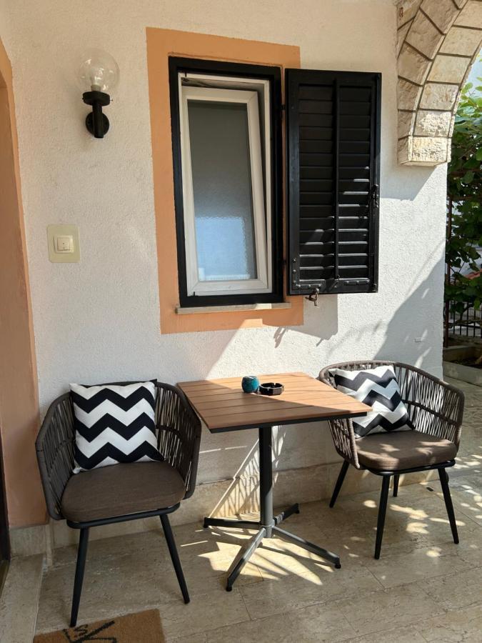 Apartment Corinne Garden Novigrad Istria