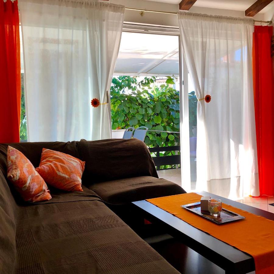 Corinne Garden Appartement *